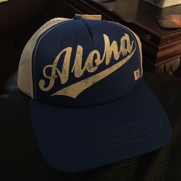 Billabong Accessories - NWT Billabong Trucker Hat Billabong Accessories - NWT Billabong Trucker Hat
