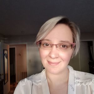 Meet your Posher, Casey