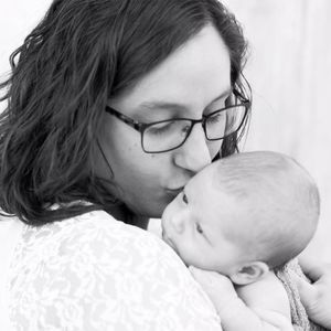 Meet your Posher, Alicea