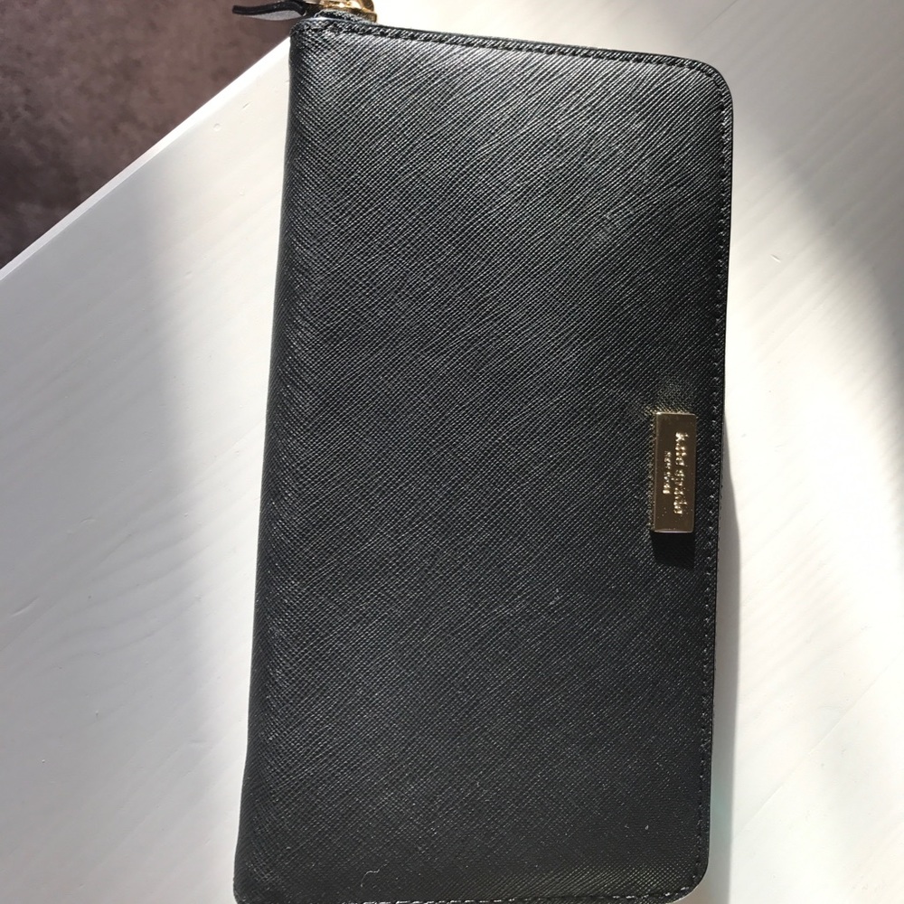 Kate Spade Laurel Way Neda Saffiano Leather wallet