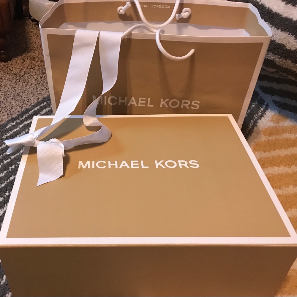 Authentic Michael Kors Gift box, bag and bow set