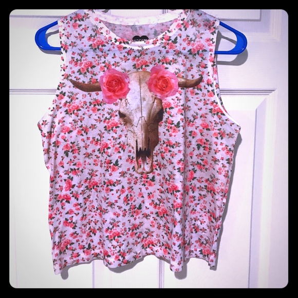 🌻10 for $20 Floral Cow Skull Crop Tank - Picture 1 of 4