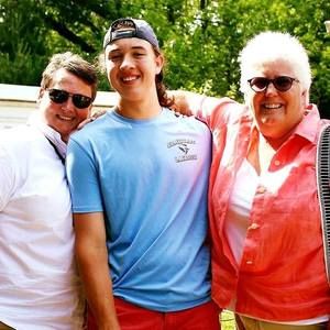 Meet your Posher, Debra