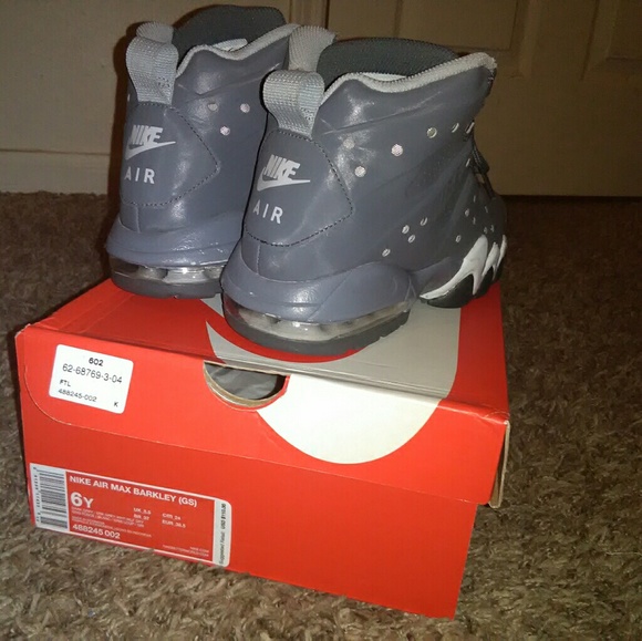 Nike Air Max Barkley (GS) Grey Dark - Picture 3 of 3