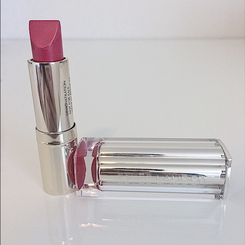 Estée Lauder Pure color love lipstick #220