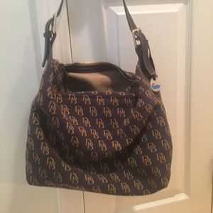 Dooney & Bourke signature tote