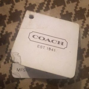 Meet your Posher, Jones