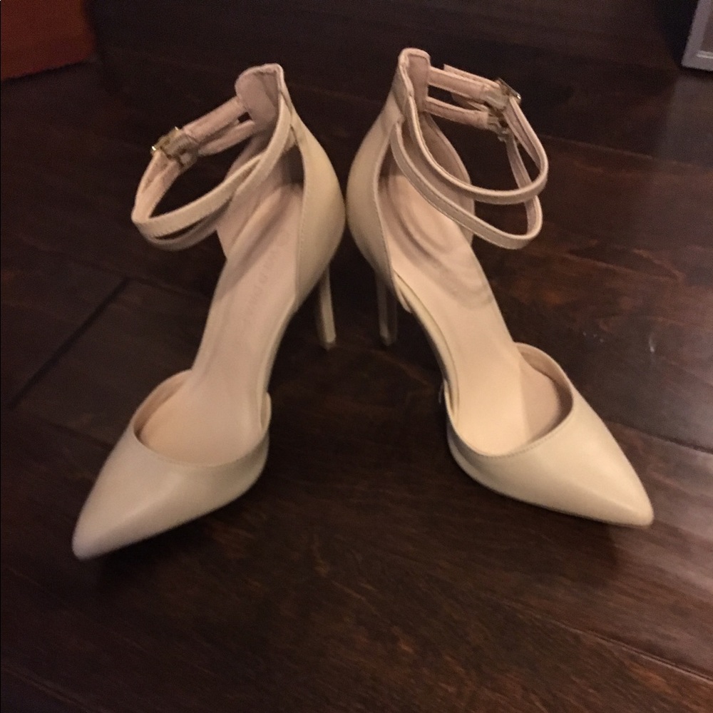 Cream stilettos true to size brand new never worn