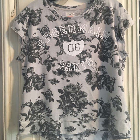 sundry Tops - New, without tags, Sundry top sundry Tops - New, without tags, Sundry top