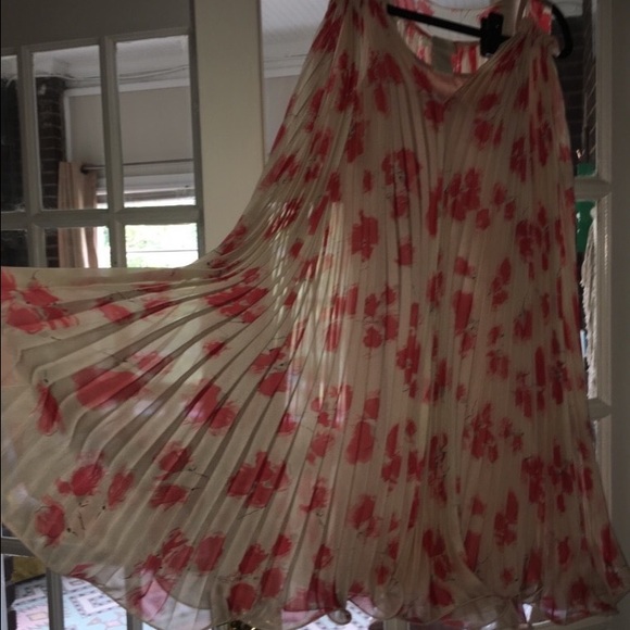 Cocktail dress - Picture 2 of 4