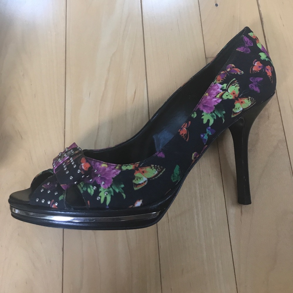 Floral Peep Toe Pumps