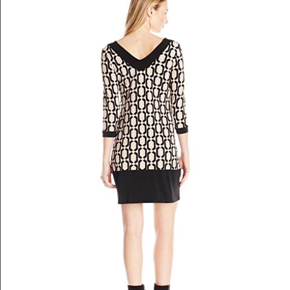 😍HP😍 Olivia Shift in Sand Geo Diamond