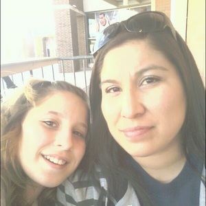 Meet your Posher, Kira