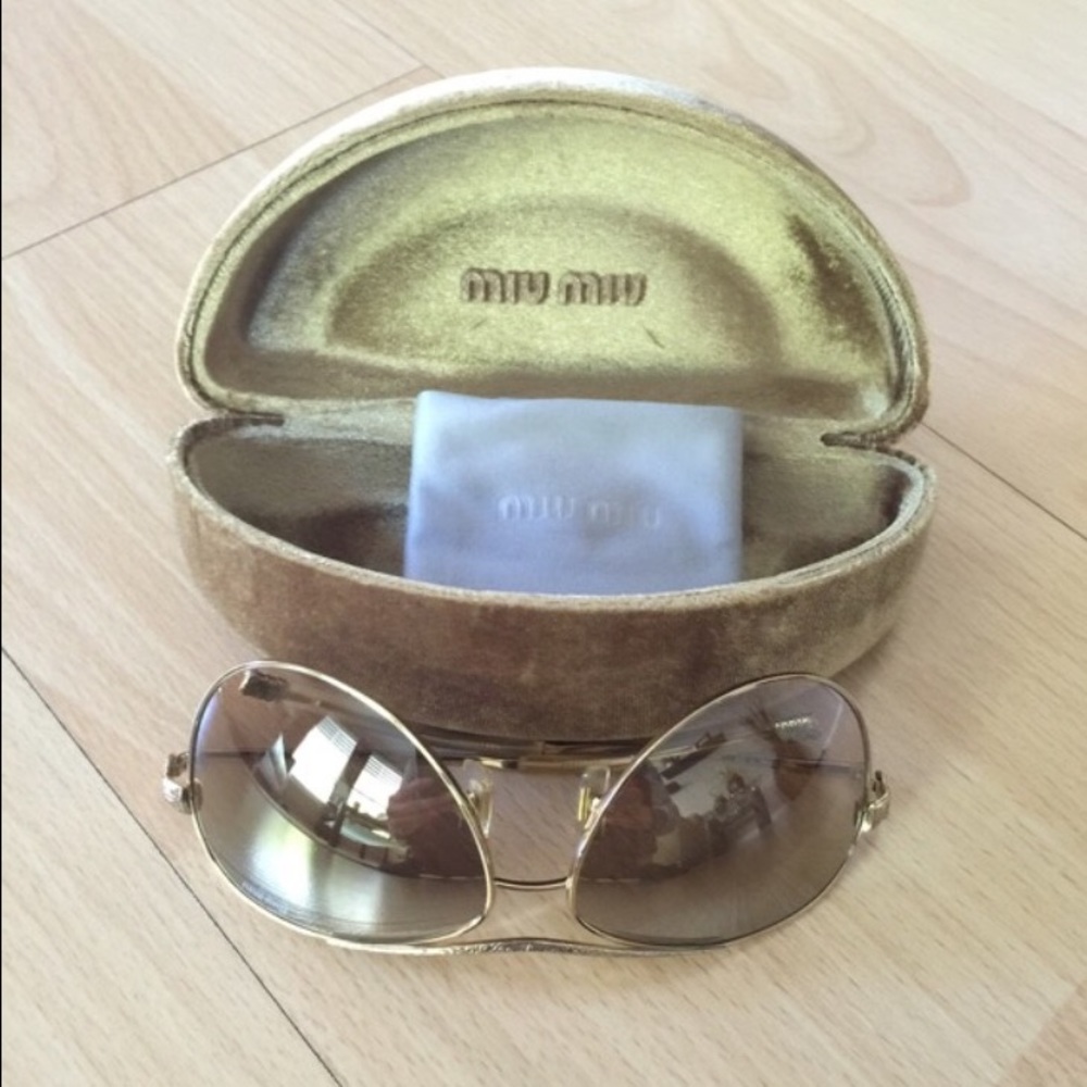 ISO Gold Miu Miu Aviators SMU54H