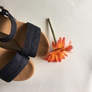The Perfect Summer Wedge Sandal