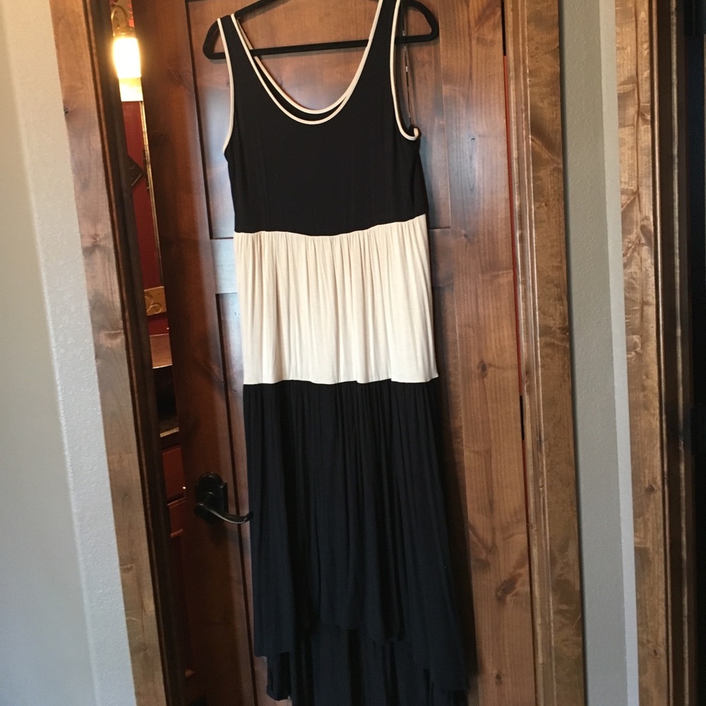 Block pattern dress