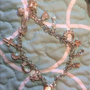 🚨❤️Sterling Silver Stamped 925 Charm Bracelet❤️🚨