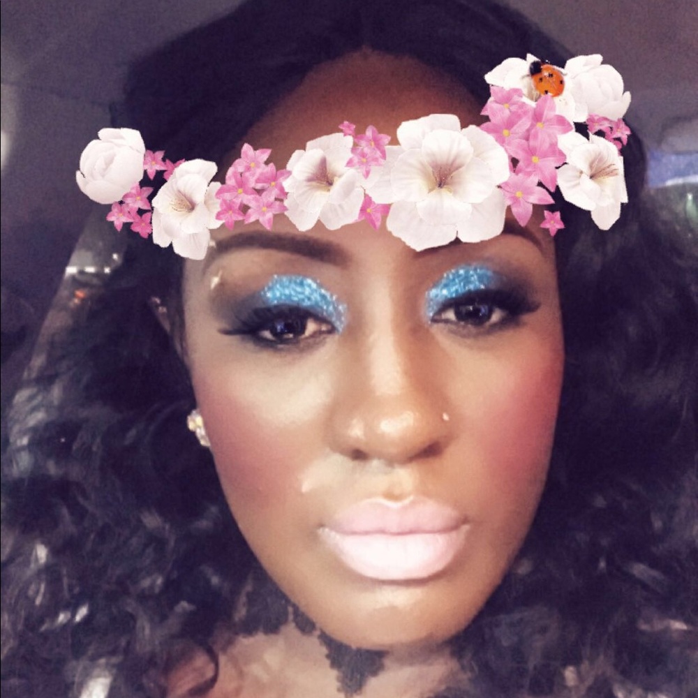 Meet your Posher, Eveth