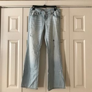 American Eagle Favorite Boyfriend Jeans (size 6)