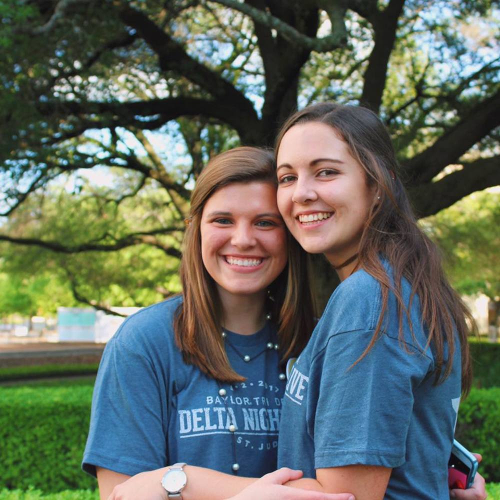 Meet your Posher, Lauren grace