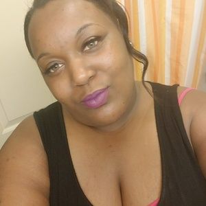 Meet your Posher, Lyrasha