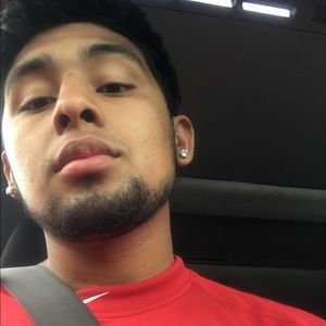 Meet your Posher, Victor