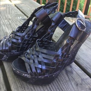 Not rated sandal heels