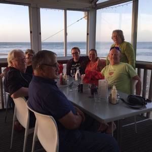 Meet your Posher, Cara