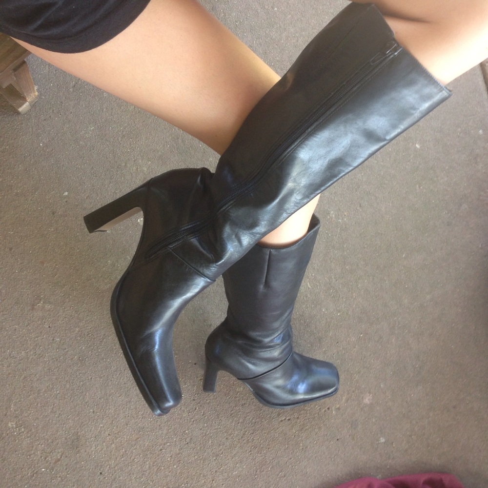 vintage Square-Toed/Heeled boots!