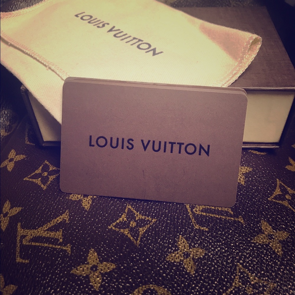 ✨LOIUS VUITTON ✨ gift card 💳 350.00 for $275.00