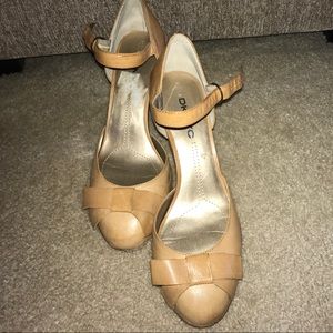 Perfect bow neutral high heel