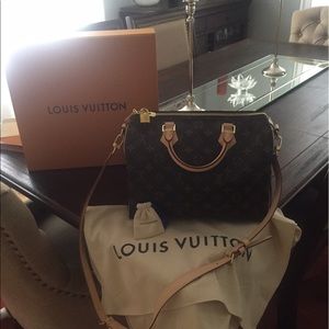 Louis Vuitton Speedy Bandouliere 30. Never used