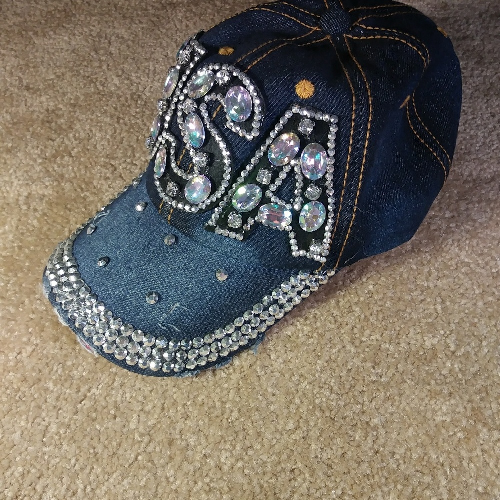 Hat - Picture 2 of 5