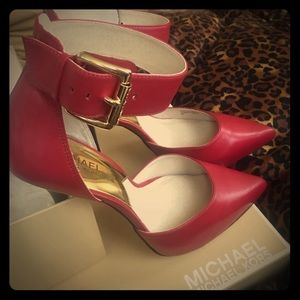 Michael Kors red pointy toe heels with gold buckle
