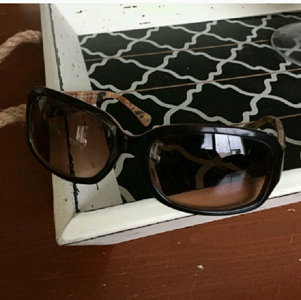 Coach sunglasses with case
