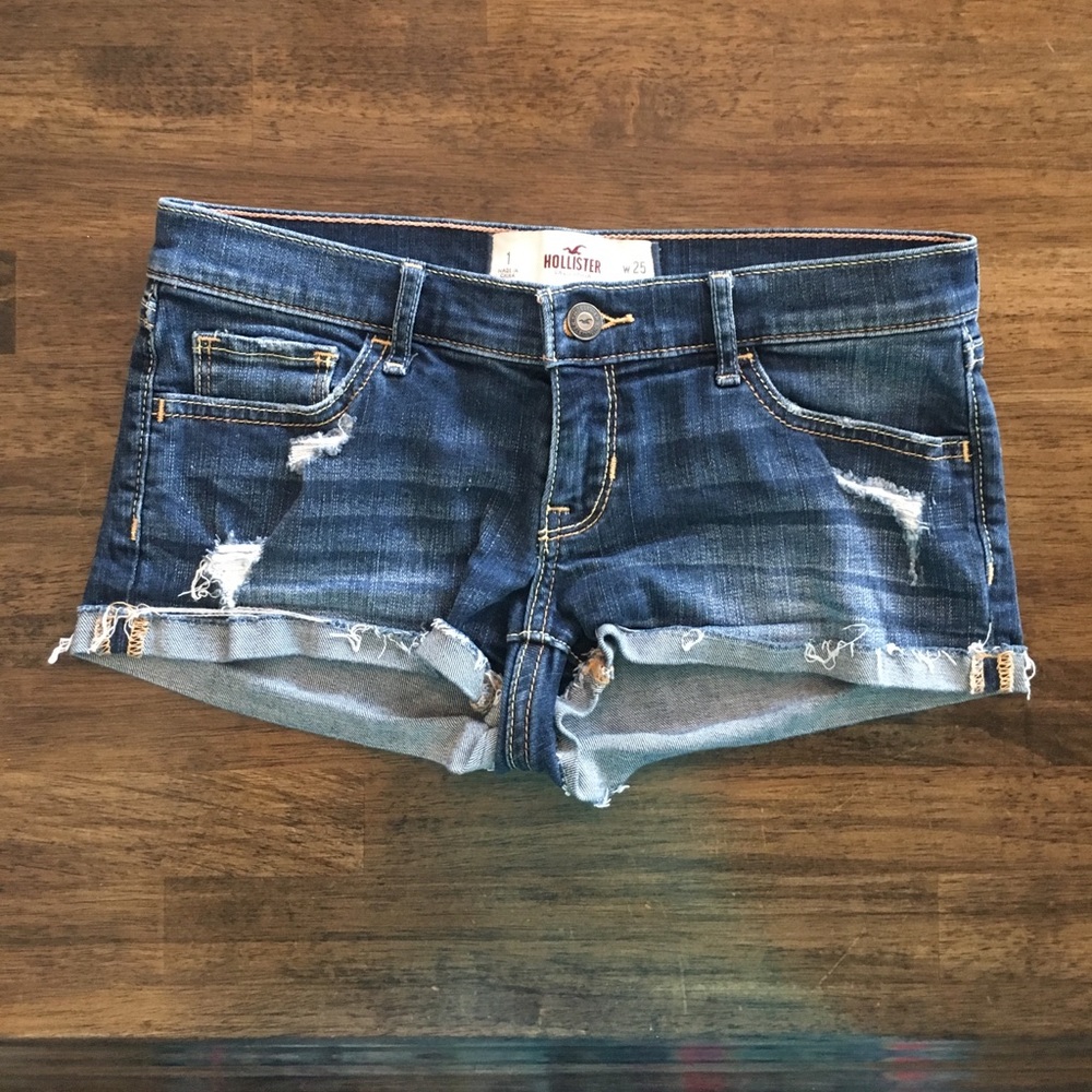SOLD EUC Hollister Shorts.