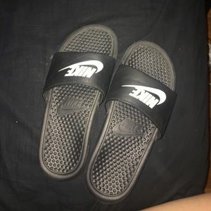 nike sandals