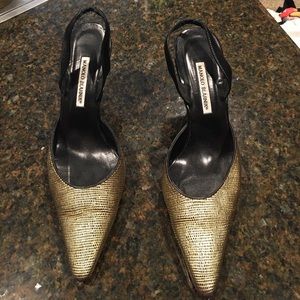STUNNING Manolo Blahnik Sling Back Pumps