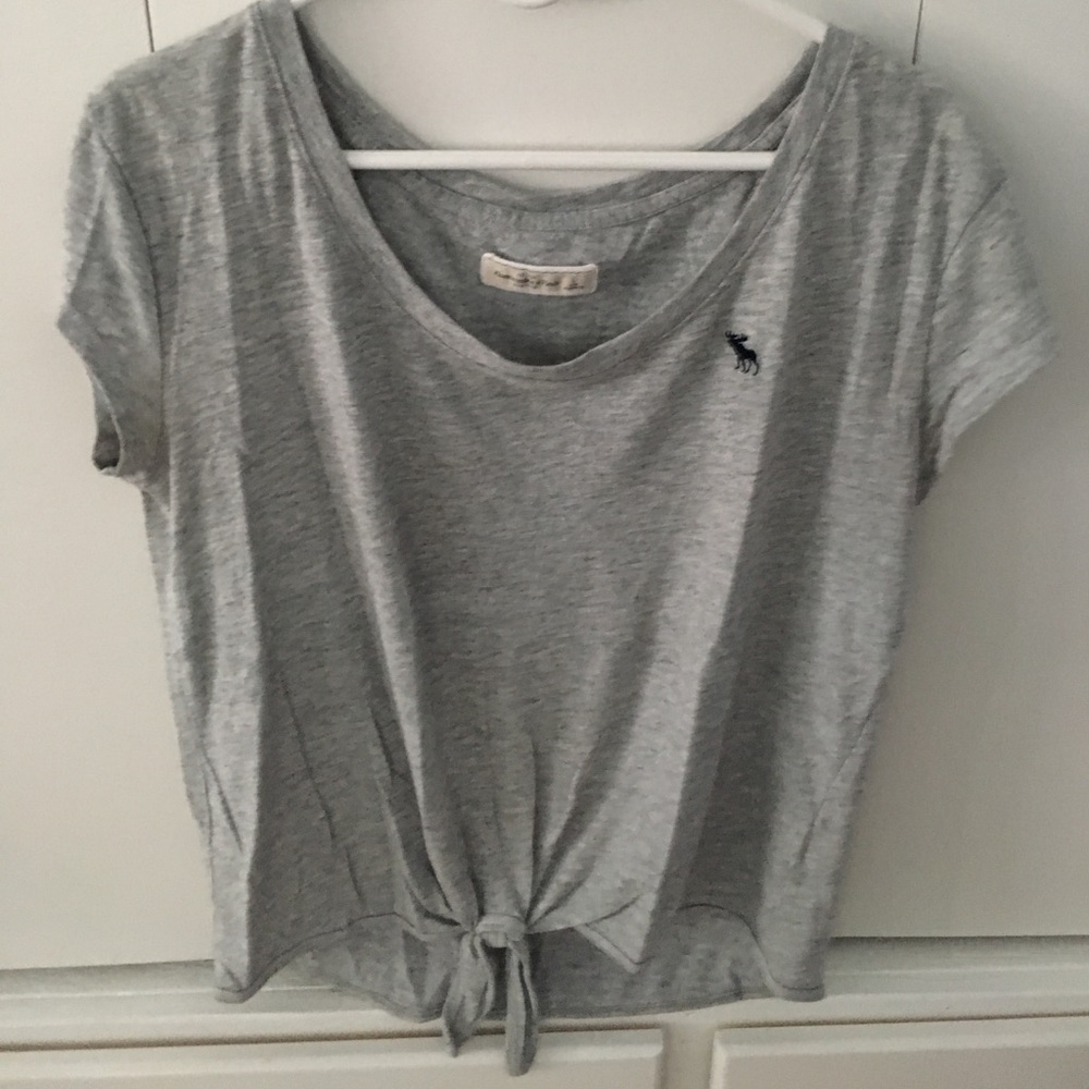Abercrombie and Fitch tee