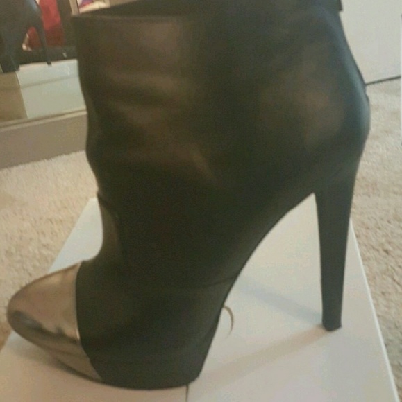 🌺Price Firm🌺 Jessica Simpson Booties - Picture 1 of 3
