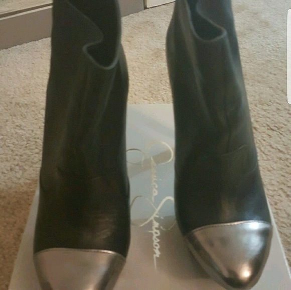 🌺Price Firm🌺 Jessica Simpson Booties - Picture 2 of 3