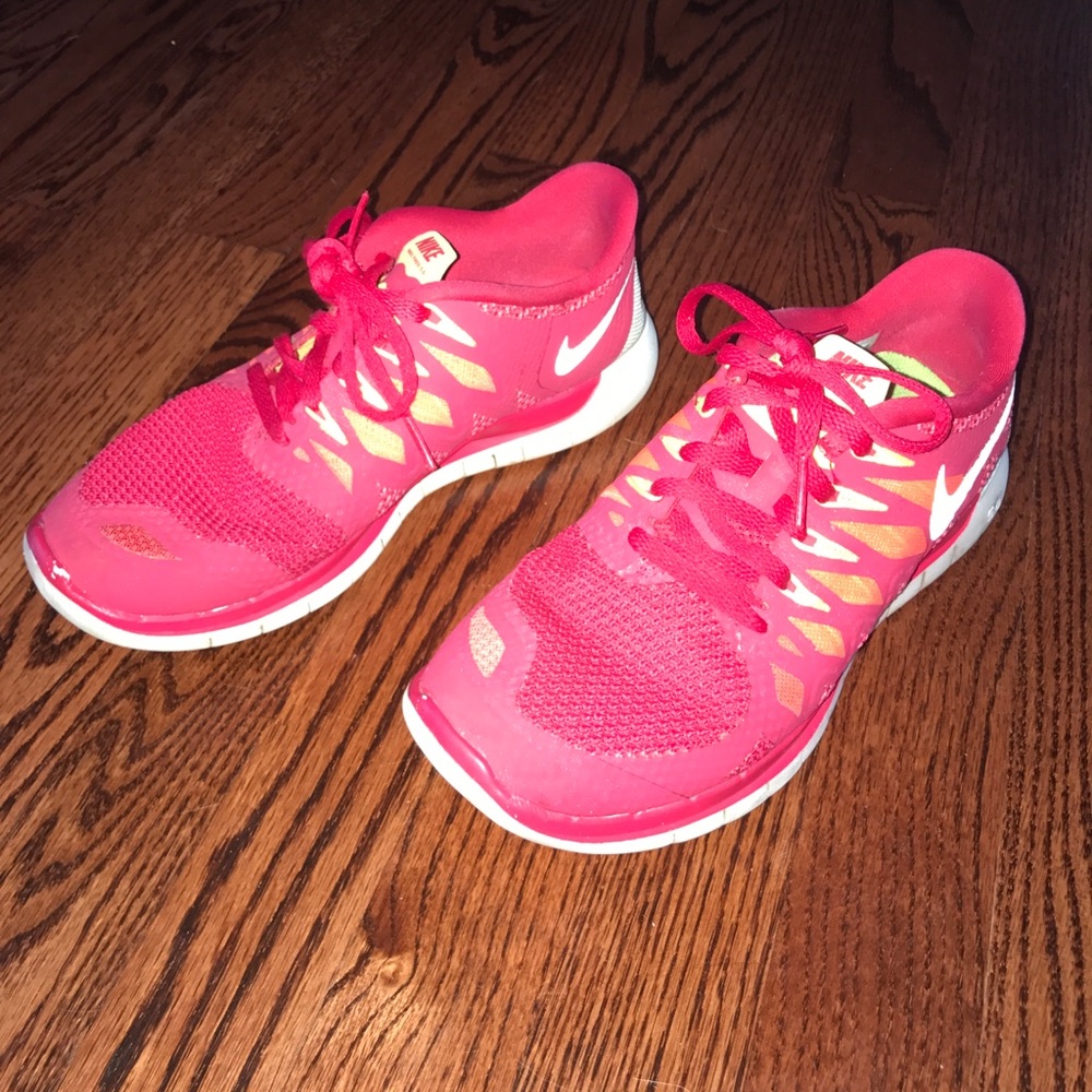 Red Nike Free 4.0 Run Shoes