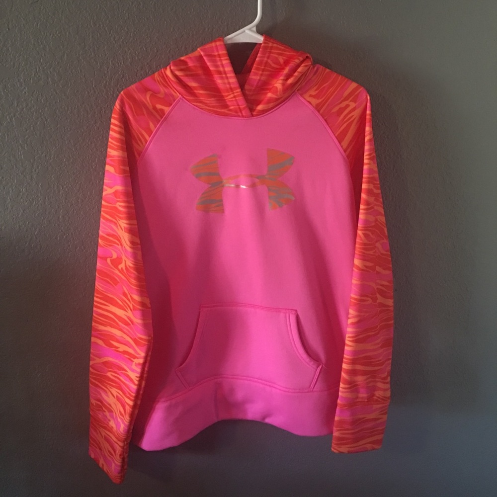 Adorable under armor hoodie, fits women size med.