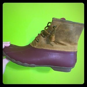 Sperry maroon duck boots!