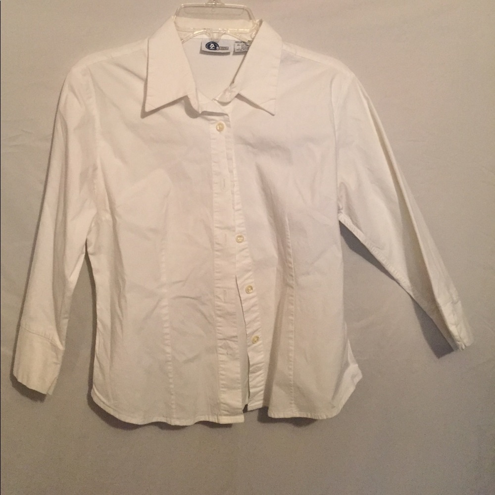 White 3/4 button up