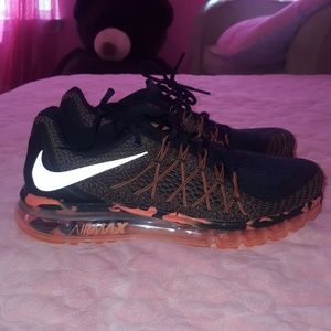 New/ never worn nike Airmax