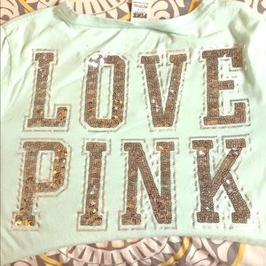 Pink short sleeve v neck tee