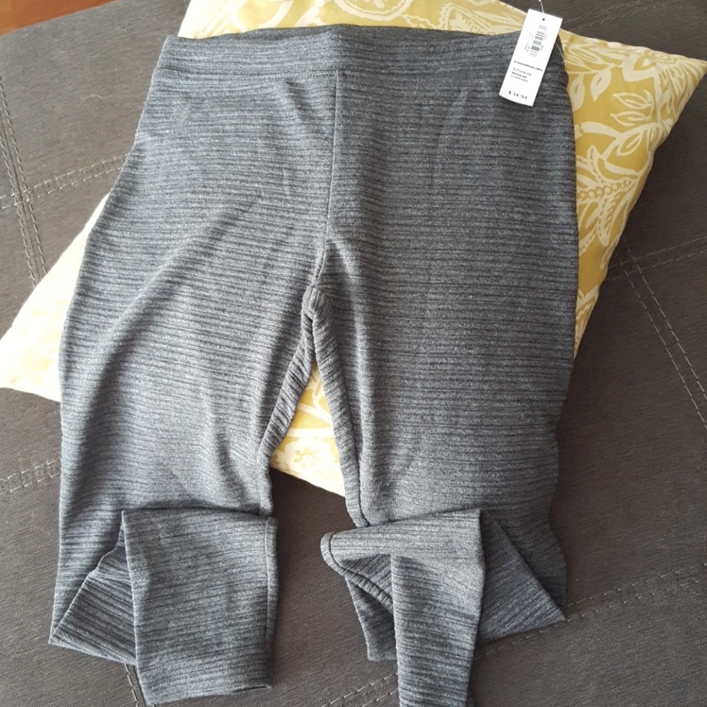 Old Navy gray leggings NWT