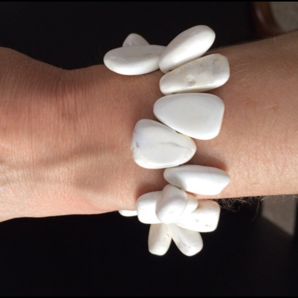 Large White Agate Bracelet