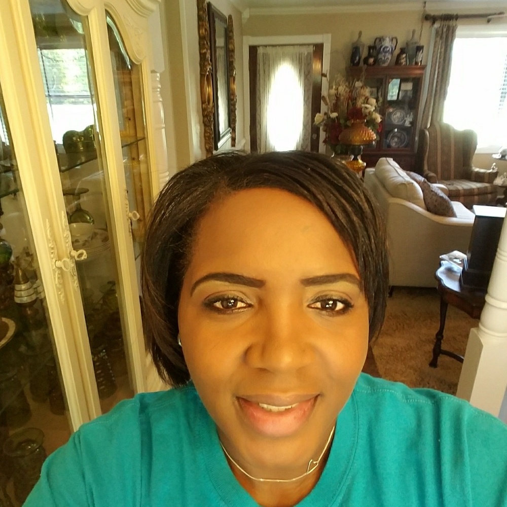 Meet your Posher, Sharon